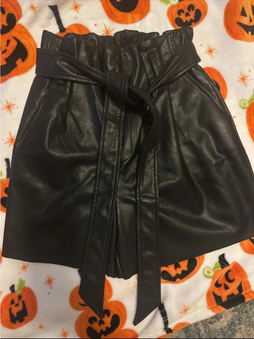 Zenana Outfitters Black Faux Leather Paperbag Tie-Waist shorts